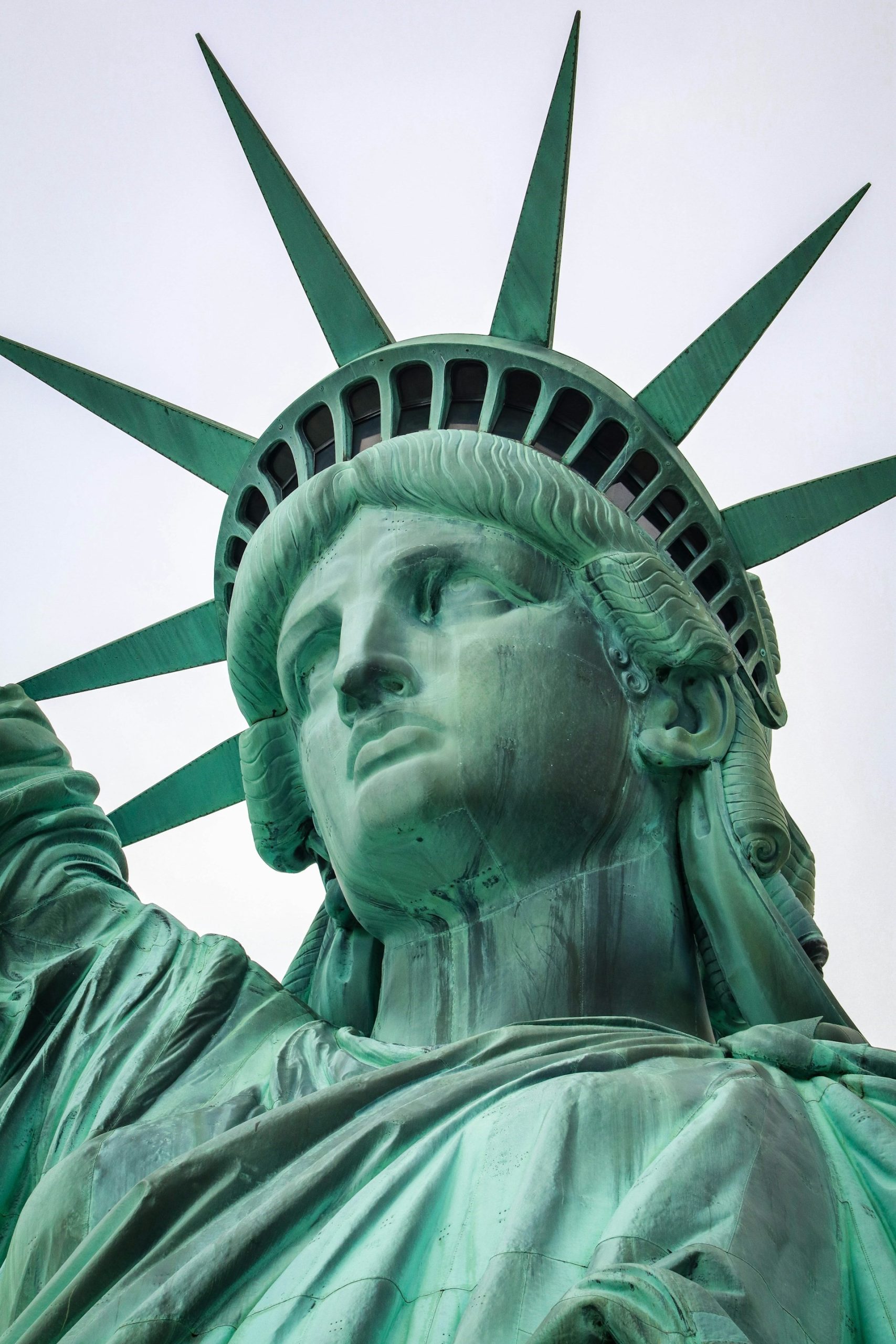 Cross Border Financial Planning - Top 10 planning considerations when moving between the UK and the US - Statue of liberty image